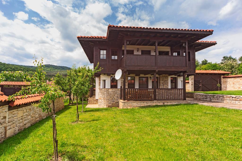 Complex Rayuvski Han Rayuvtsi Extérieur photo