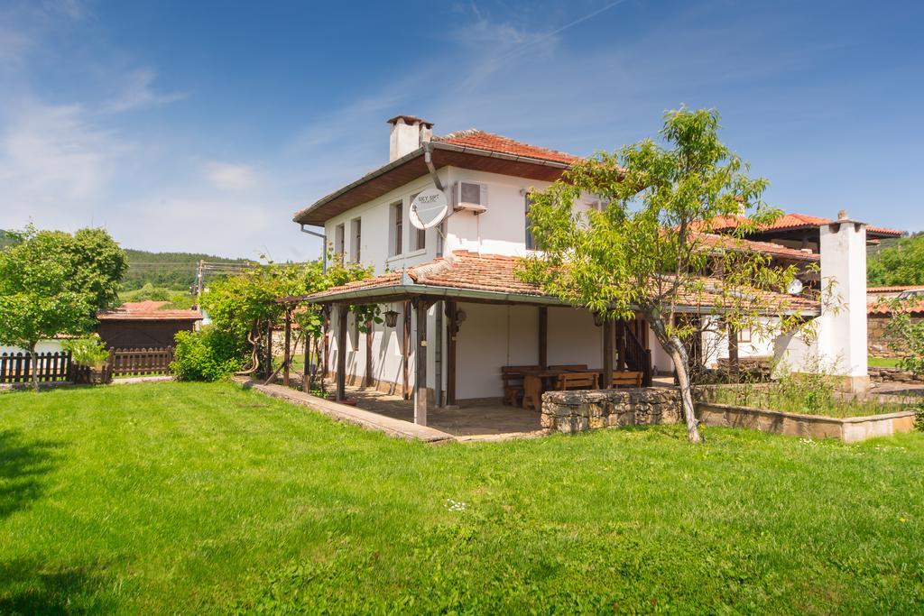 Complex Rayuvski Han Rayuvtsi Extérieur photo