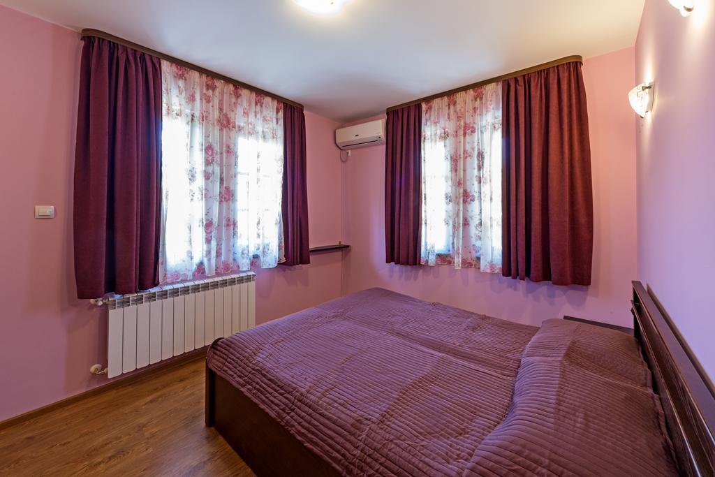 Complex Rayuvski Han Rayuvtsi Extérieur photo