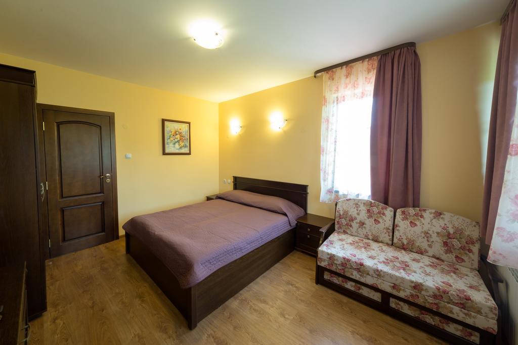 Complex Rayuvski Han Rayuvtsi Extérieur photo