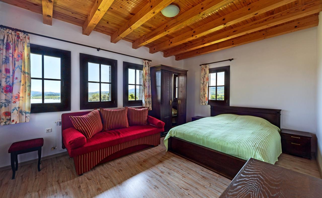 Complex Rayuvski Han Rayuvtsi Extérieur photo